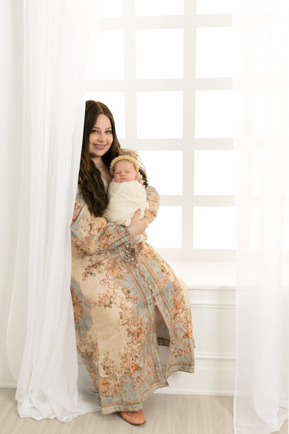 Lincolnwood motherhood photography, newborn photographer in Chicago, best newborn photography Lincolnwood