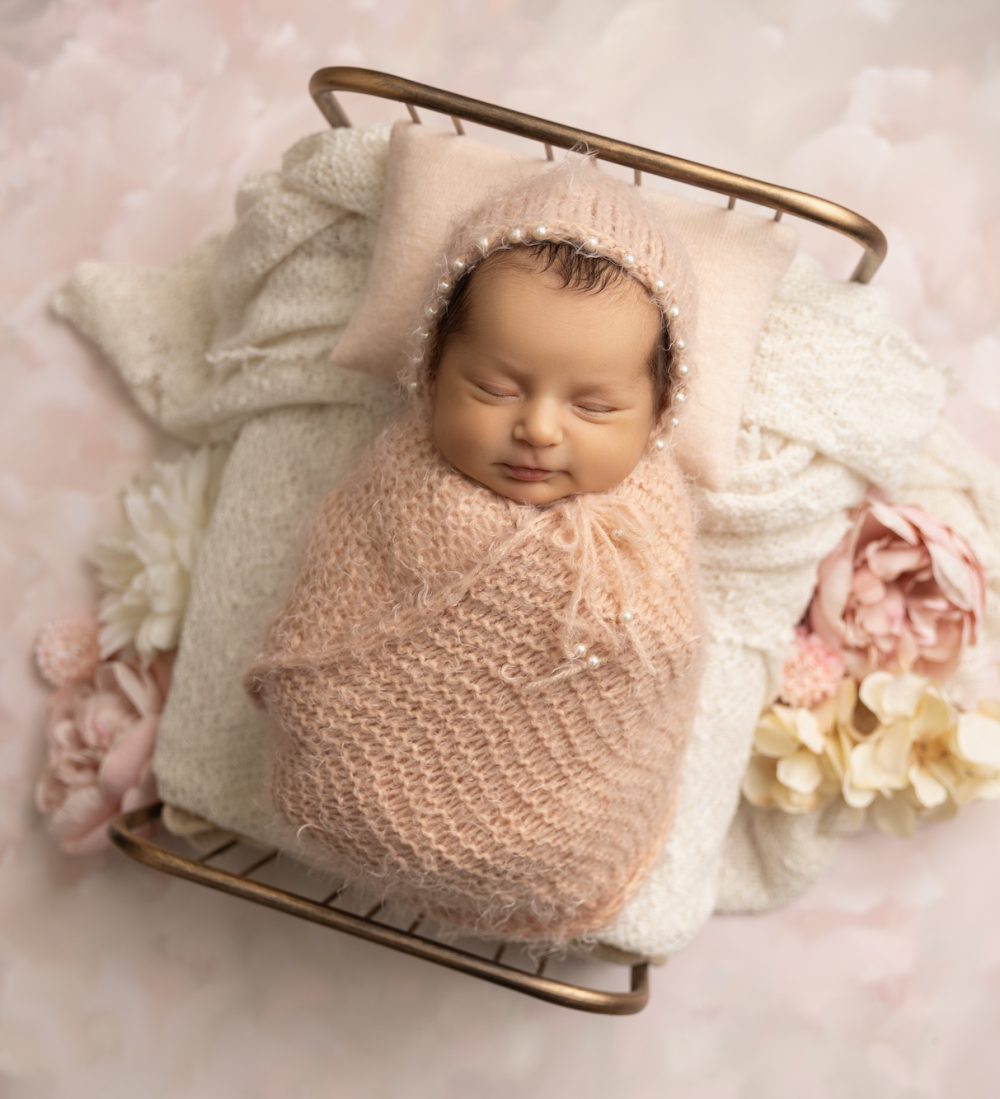 best Lake Bluff newborn photographer, newborn portrait studio Naperville, Glencoe newborn photoshoot