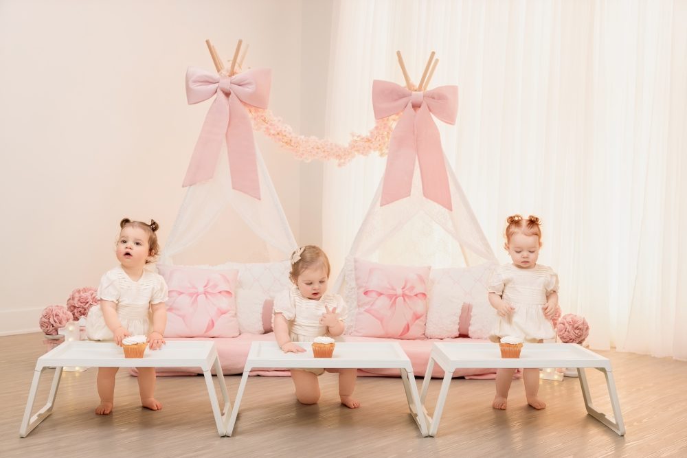 cake smash photographer Riverwoods IL, baby photographer near me Chicago, baby portraits