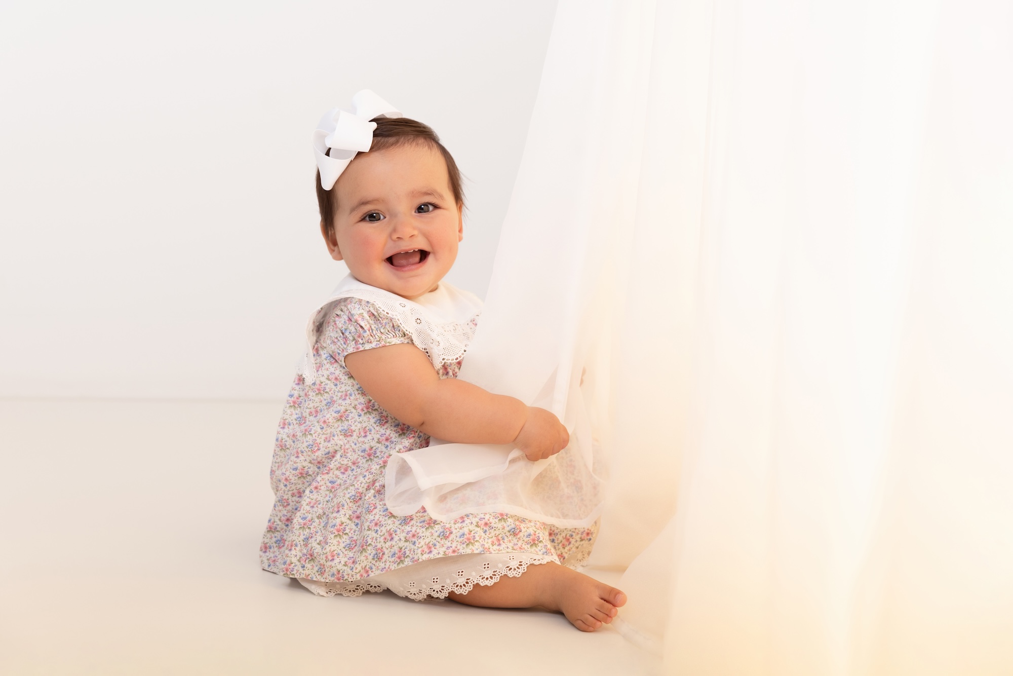 one year milestone session, best Lincoln Park baby photographer, Chicagoland baby milestone session, baby photography near me Chicago -