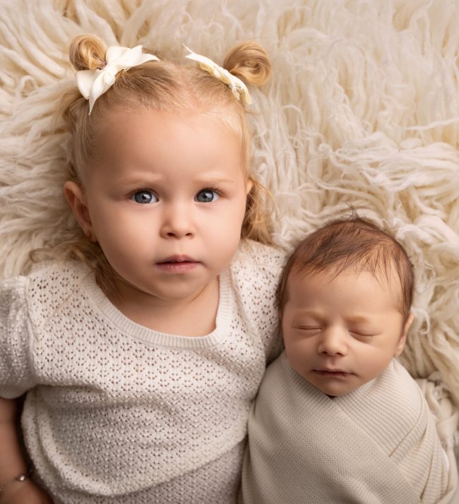 the best Chicagoland newborn photographer, newborn portraits Lincoln Park IL, newborn photoshoot near me