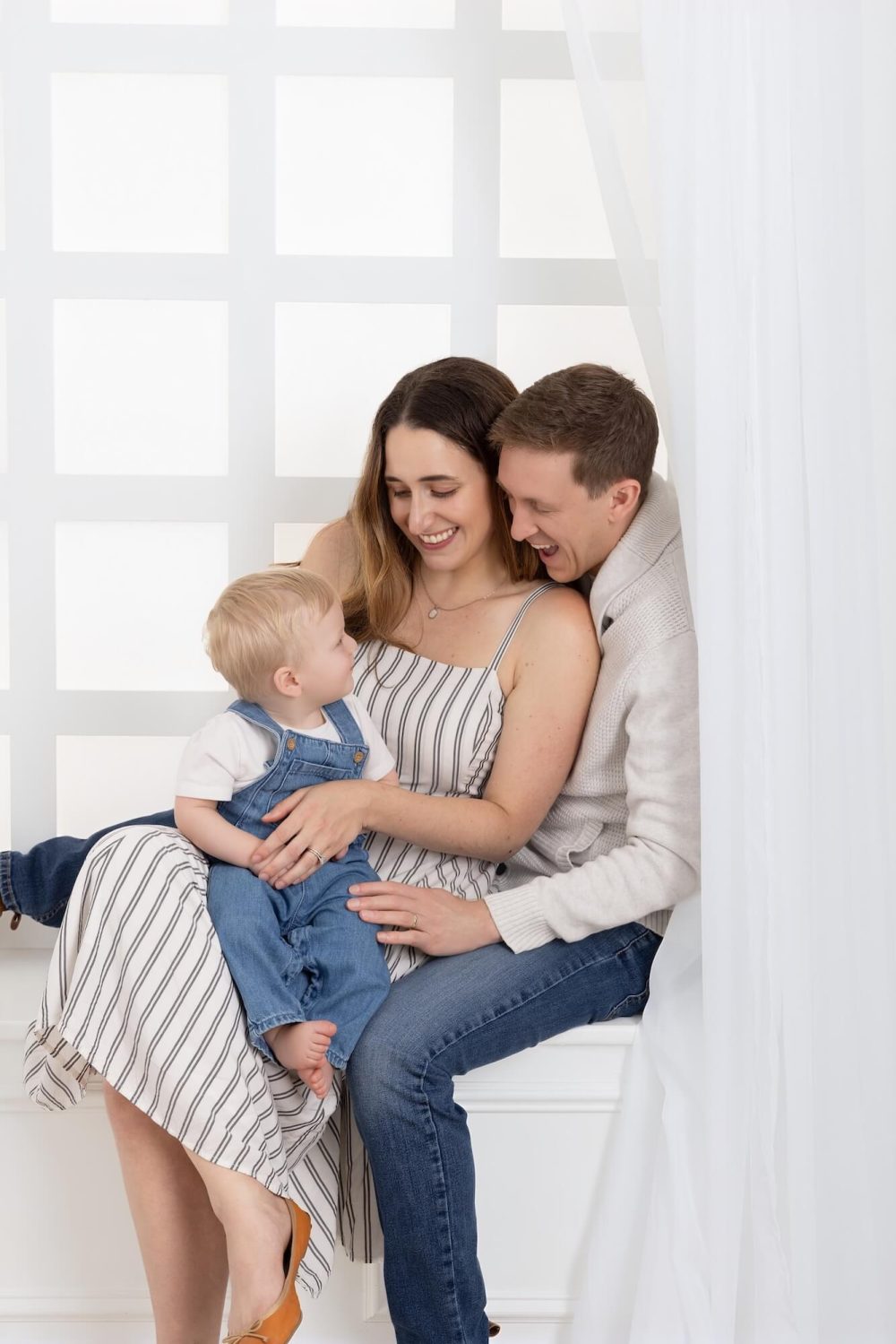 Chicago cake smash photography, family portrait studio near me, Skokie family photographer