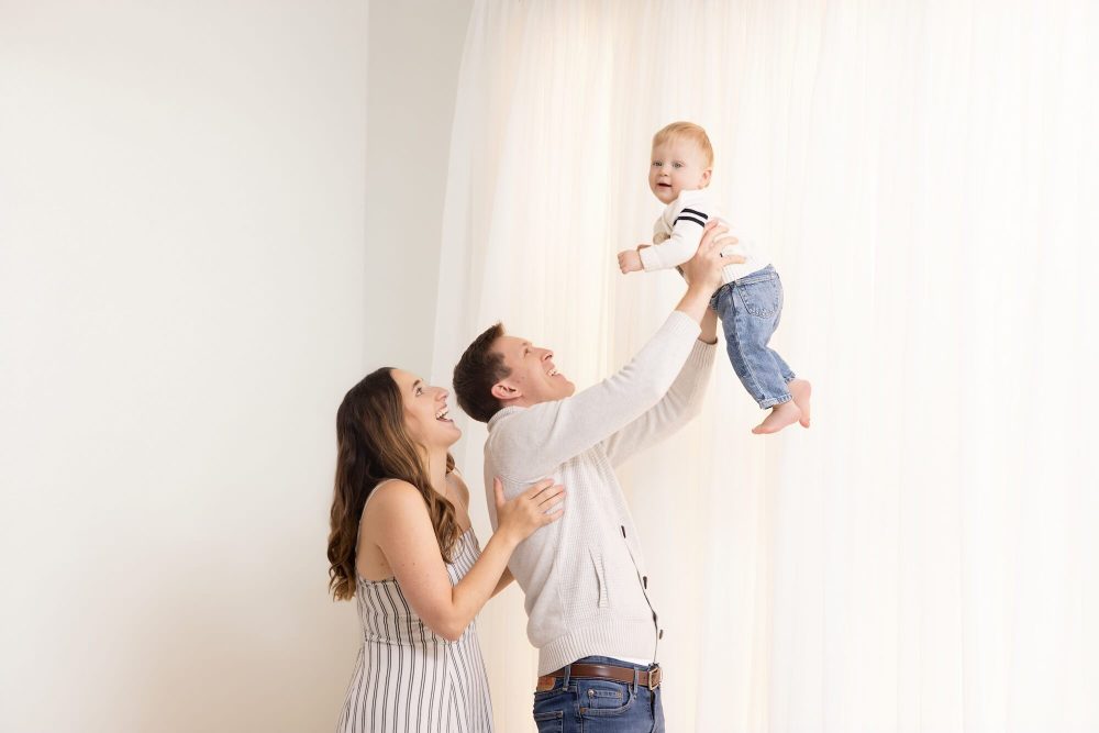 Chicago cake smash photography, family portrait studio near me, Skokie family photographer