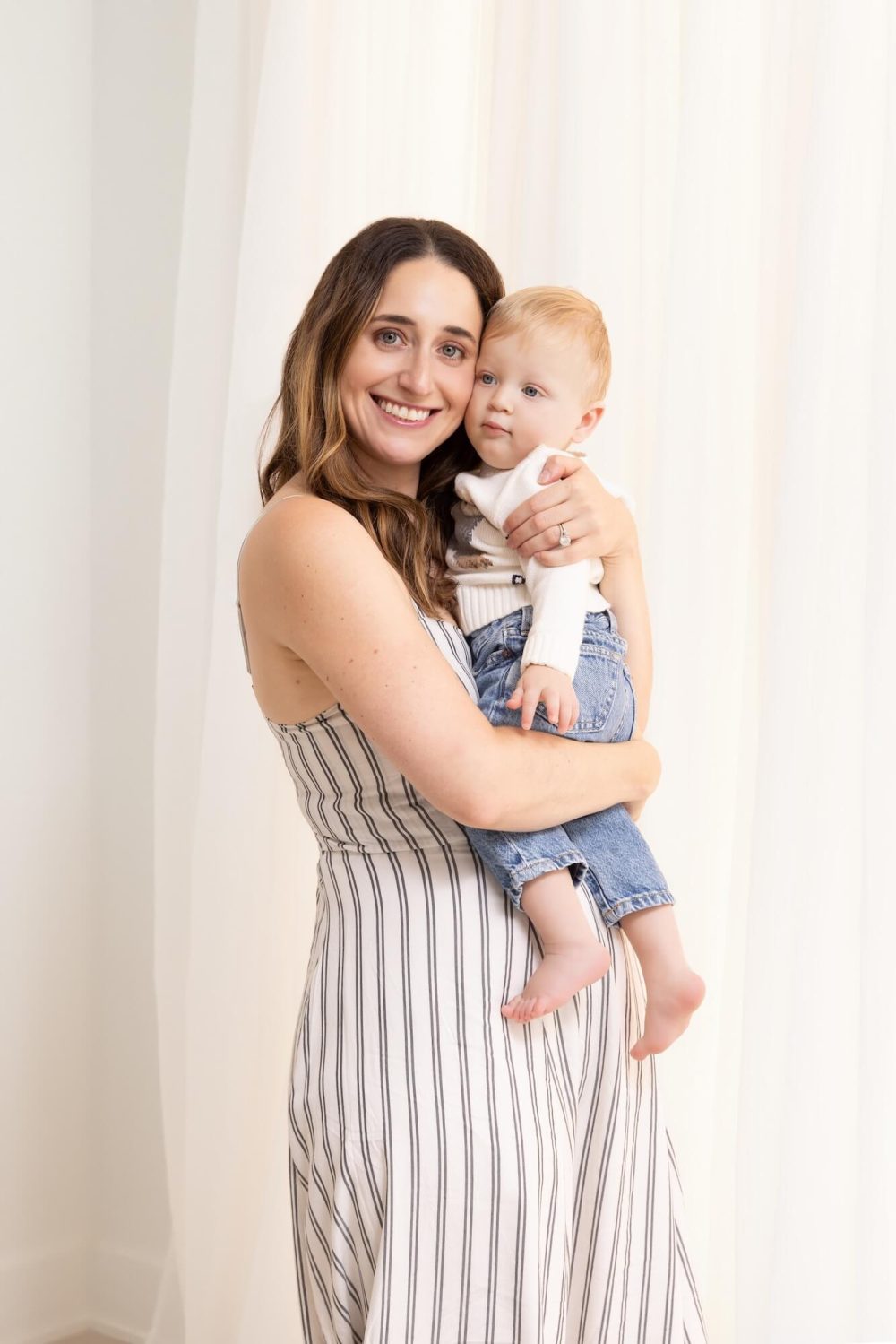 Chicago cake smash photography, family portrait studio near me, Skokie family photographer